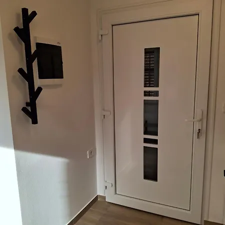 Ivana Appartement *